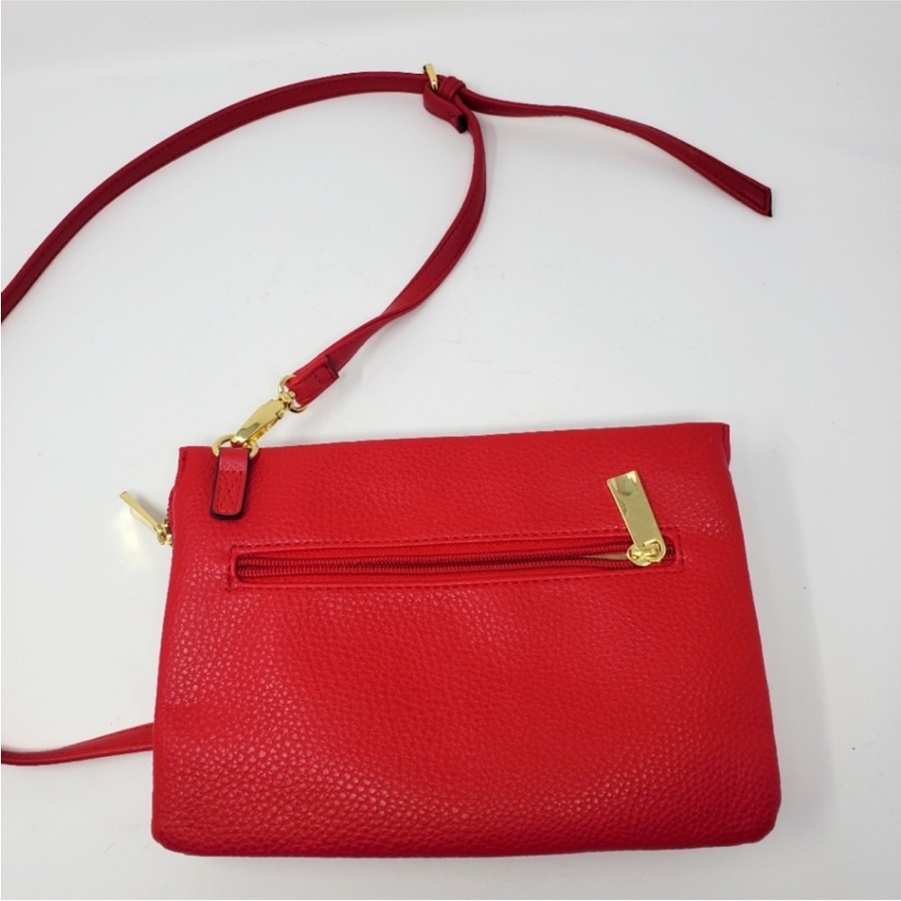 TUTILO New York Red Faux Leather Crossbody Bag With Gold Accents Like New! - Picture 4 of 8